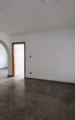 Casa para alugar com 319m², 5 quartos e 5 vagasSala