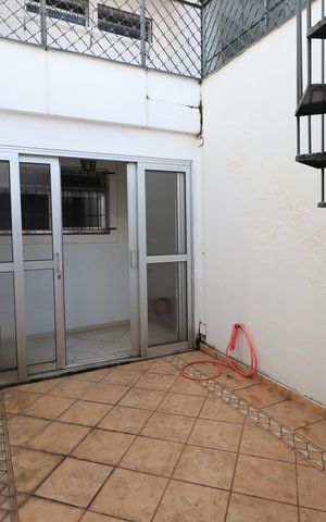 Casa para alugar com 319m², 5 quartos e 5 vagasQuintal