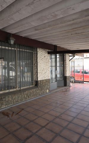 Casa para alugar com 319m², 5 quartos e 5 vagasGaragem 2
