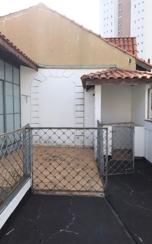Casa para alugar com 319m², 5 quartos e 5 vagasTerraço