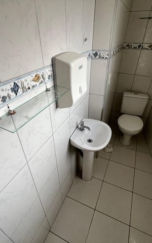 Casa à venda com 250m², 4 quartos e 3 vagasBanheiro
