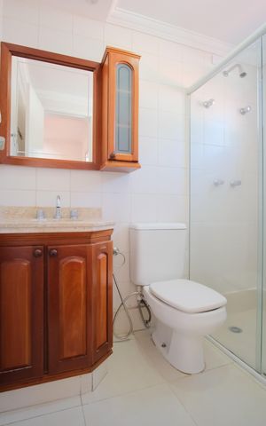 Casa de condomínio à venda com 290m², 5 quartos e 4 vagasBanheiro da Suíte 3