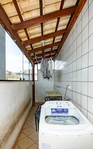 Apartamento à venda com 179m², 3 quartos e 3 vagas Apartamento à venda com 179m², 3 quartos e 3 vagasÁrea de Serviço