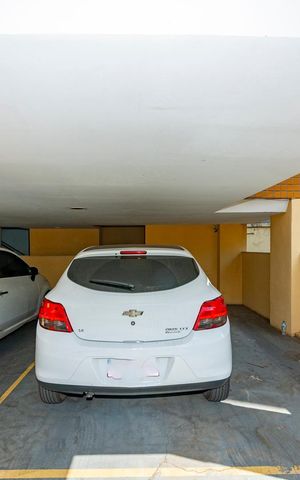 Apartamento à venda com 179m², 3 quartos e 3 vagas Apartamento à venda com 179m², 3 quartos e 3 vagasGaragem