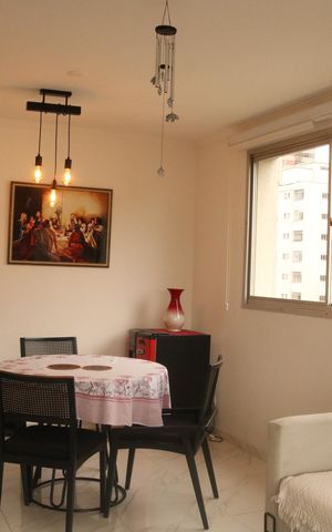 Apartamento à venda com 136m², 2 quartos e 2 vagasSala
