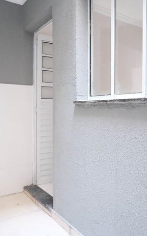 Casa à venda com 72m², 2 quartos e 1 vagaÁrea de Serviço