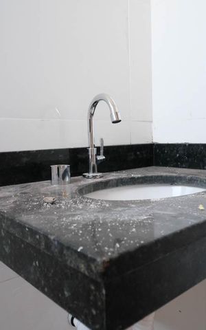 Casa à venda com 72m², 2 quartos e 1 vagaBanheiro da Suíte 2