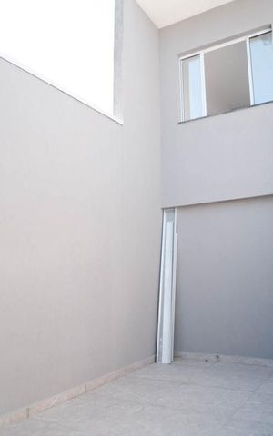 Casa à venda com 72m², 2 quartos e 1 vagaGaragem