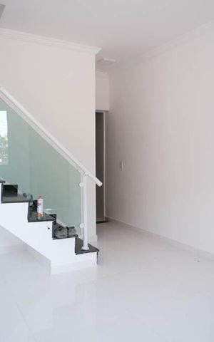 Casa à venda com 72m², 2 quartos e 1 vagaSala