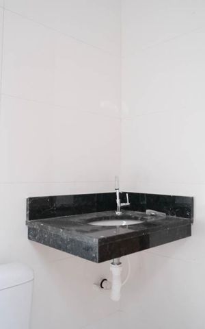 Casa à venda com 72m², 2 quartos e 1 vagaBanheiro da Suíte 1