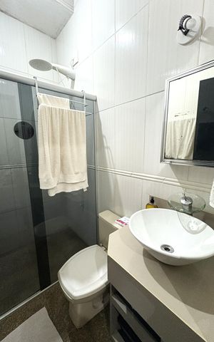Casa à venda com 330m², 3 quartos e 3 vagasBanheiro da Suíte
