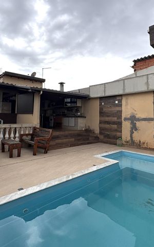 Casa à venda com 330m², 3 quartos e 3 vagasQuintal