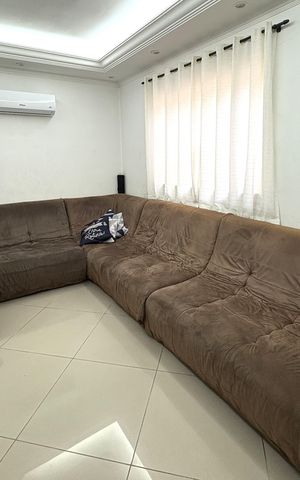 Casa à venda com 330m², 3 quartos e 3 vagasSala