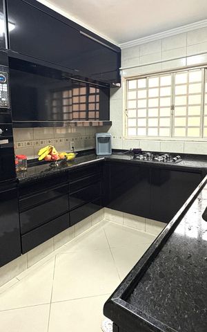 Casa à venda com 330m², 3 quartos e 3 vagasCozinha