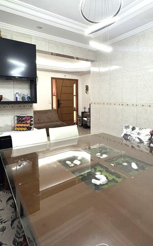 Casa à venda com 330m², 3 quartos e 3 vagasCopa