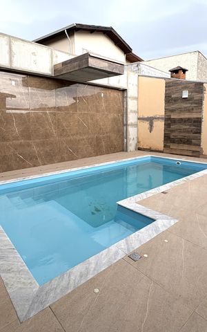 Casa à venda com 330m², 3 quartos e 3 vagasQuintal