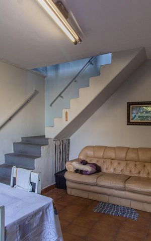 Casa à venda com 100m², 2 quartos e 1 vaga Casa à venda com 100m², 2 quartos e 1 vagaSala/Cozinha