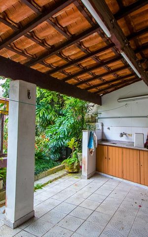 Casa para alugar com 345m², 3 quartos e 2 vagas Casa para alugar com 345m², 3 quartos e 2 vagasEspaço gourmet