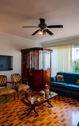 Casa para alugar com 345m², 3 quartos e 2 vagas Casa para alugar com 345m², 3 quartos e 2 vagasSala