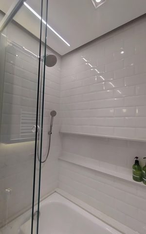 Apartamento à venda com 123m², 3 quartos e 2 vagas Apartamento à venda com 123m², 3 quartos e 2 vagasBanheiro 2