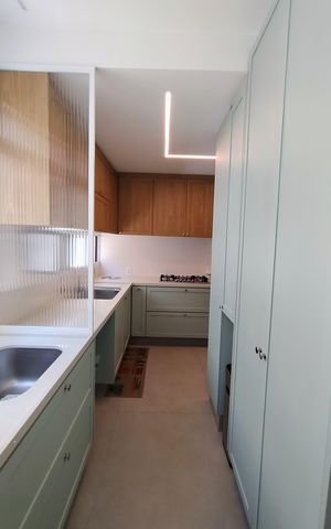Apartamento à venda com 123m², 3 quartos e 2 vagas Apartamento à venda com 123m², 3 quartos e 2 vagasÁrea de Serviço