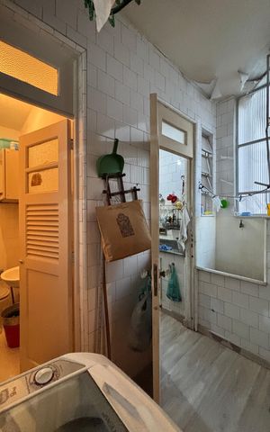 Apartamento à venda com 130m², 3 quartos e 1 vagaÁrea de Serviço