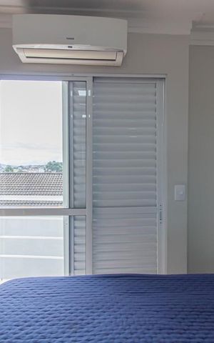 Casa de condomínio à venda com 180m², 3 quartos e 3 vagas Casa de condomínio à venda com 180m², 3 quartos e 3 vagasSuite 1