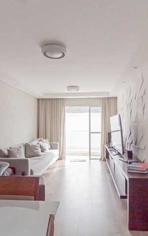 Casa de condomínio à venda com 180m², 3 quartos e 3 vagas Casa de condomínio à venda com 180m², 3 quartos e 3 vagasSala