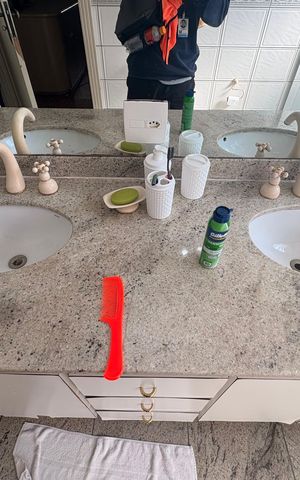 Apartamento à venda com 250m², 4 quartos e 2 vagas Apartamento à venda com 250m², 4 quartos e 2 vagasBanheiro da Suíte 2