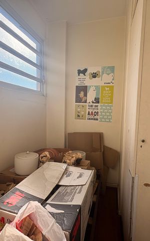 Apartamento à venda com 250m², 4 quartos e 2 vagas Apartamento à venda com 250m², 4 quartos e 2 vagasQuarto de Serviço