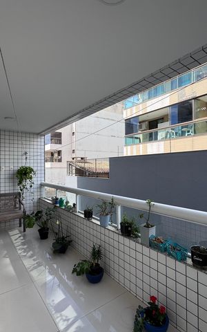 Apartamento à venda com 83m², 2 quartos e 2 vagasVaranda