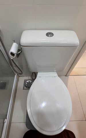 Apartamento à venda com 83m², 2 quartos e 2 vagasSuíte 1 - Banheiro