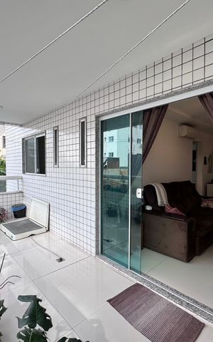 Apartamento à venda com 83m², 2 quartos e 2 vagasVaranda