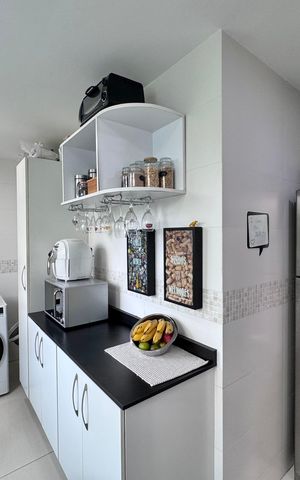 Apartamento à venda com 83m², 2 quartos e 2 vagasCozinha e Área de Serviço