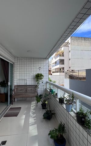 Apartamento à venda com 83m², 2 quartos e 2 vagasVaranda