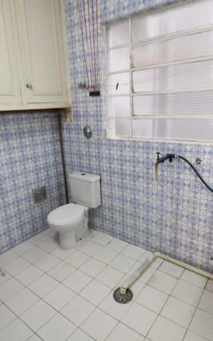 Apartamento à venda com 94m², 2 quartos e sem vagaBanheiro