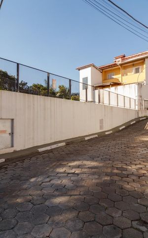 Casa de condomínio à venda com 130m², 3 quartos e 2 vagas Casa de condomínio à venda com 130m², 3 quartos e 2 vagasÁrea comum