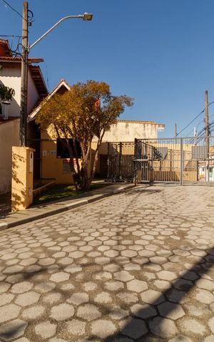 Casa de condomínio à venda com 130m², 3 quartos e 2 vagas Casa de condomínio à venda com 130m², 3 quartos e 2 vagasÁrea comum