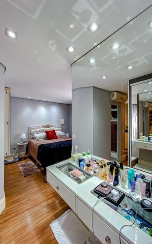 Apartamento à venda com 200m², 2 quartos e 3 vagasSuíte 1