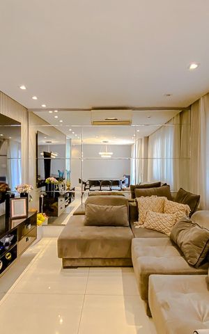 Apartamento à venda com 200m², 2 quartos e 3 vagasSala