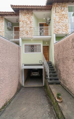 Casa à venda com 164m², 3 quartos e 4 vagasFachada