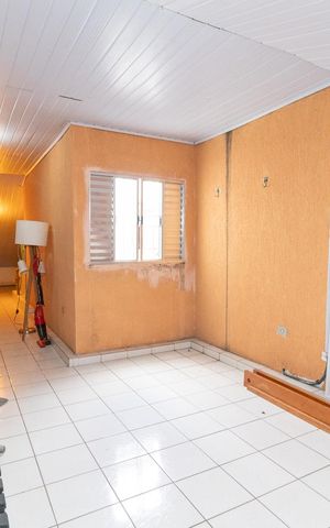 Casa à venda com 164m², 3 quartos e 4 vagasSótão