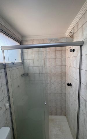 Apartamento para alugar com 71m², 3 quartos e 1 vaga Apartamento para alugar com 71m², 3 quartos e 1 vagaBanheiro da Suíte
