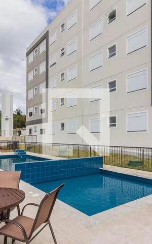 Apartamento à venda com 41m², 2 quartos e 1 vaga Apartamento à venda com 41m², 2 quartos e 1 vagaÁrea comum - Piscina