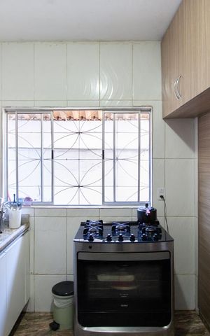 Casa à venda com 360m², 4 quartos e 2 vagas Casa à venda com 360m², 4 quartos e 2 vagasCozinha