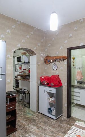 Casa à venda com 360m², 4 quartos e 2 vagas Casa à venda com 360m², 4 quartos e 2 vagasCopa