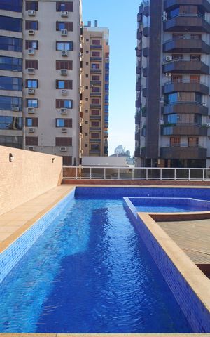 Apartamento à venda com 193m², 2 quartos e 4 vagasÁrea comum - Piscina