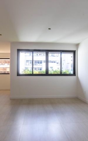 Apartamento à venda com 108m², 3 quartos e 2 vagas Apartamento à venda com 108m², 3 quartos e 2 vagasSala