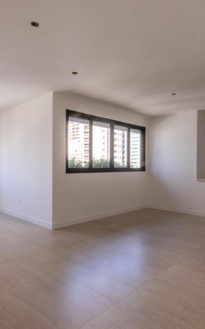 Apartamento à venda com 108m², 3 quartos e 2 vagas Apartamento à venda com 108m², 3 quartos e 2 vagasSala