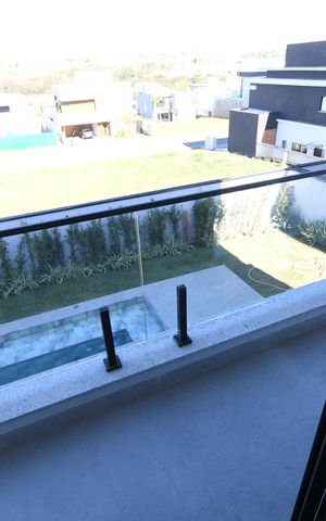 Casa de condomínio à venda com 420m², 5 quartos e 4 vagasQuarto Suíte 4 - Sacada